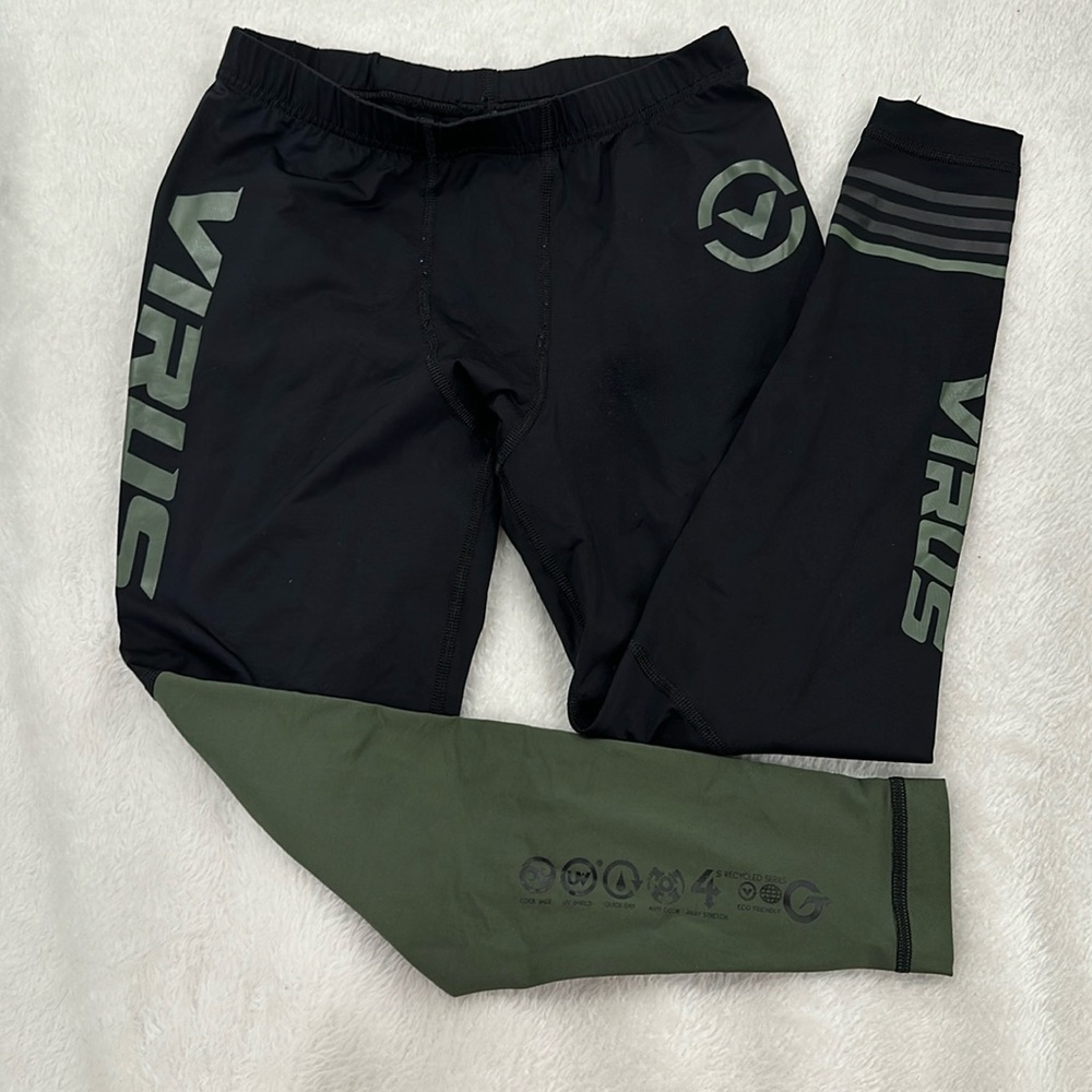 Virus impression pants.